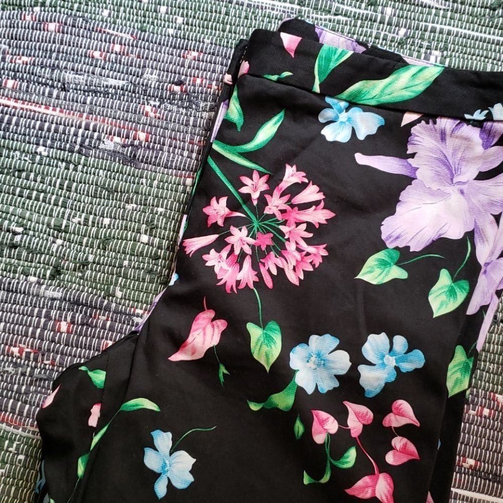 RAFAELLA Petites collection floral capri pants - Picture 5 of 6